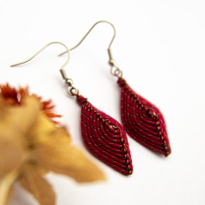 Connected With Red &#8211; Circulaire Oorbellen